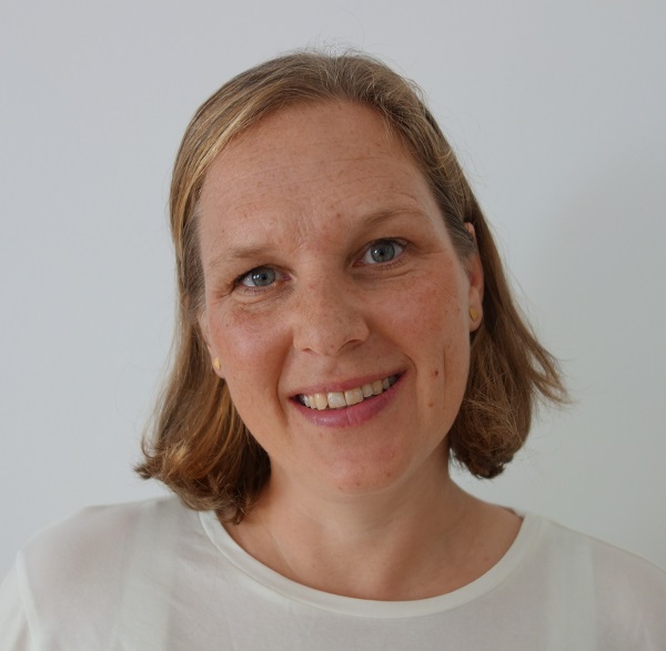 Dozent Sonja Wiekenberg-Mlalandle 